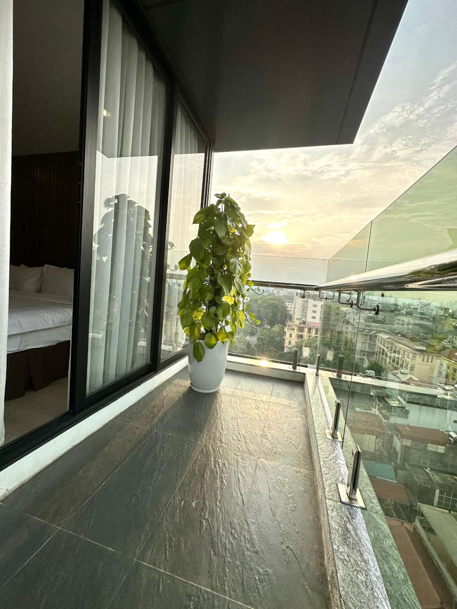Hnc Premier & Residences
